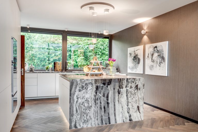 Aigner Immobilien GmbH - Immobilienangebot - 81927 München - Bogenhausen - Einfamilienhaus - Eine Villa, die Maßstäbe setzt – Architektur, Design und Perfektion in Bogenhausen