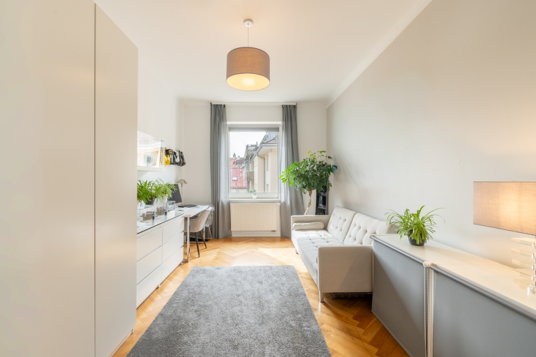 Aigner Immobilien GmbH - Immobilienangebot - 81543 München - Giesing - Etagenwohnung - Großzügige 3-Zimmer-Wohnung mit stilvollem Altbaucharme