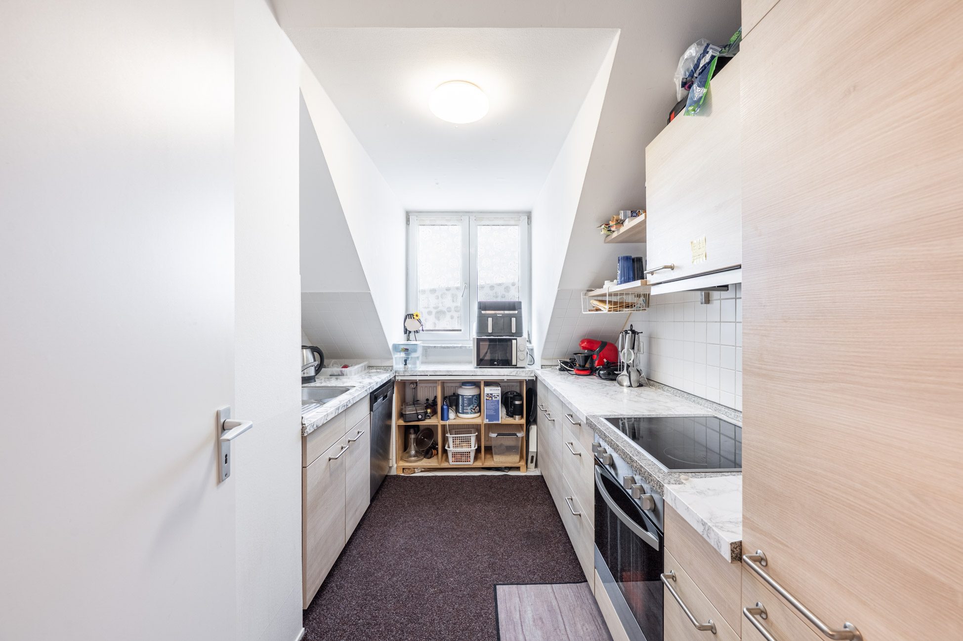 Aigner Immobilien GmbH - Immobilienangebot - 81375 München - Großhadern - Dachgeschosswohnung - Charmante 3-Zimmer-Dachgeschosswohnung mit Südterrasse