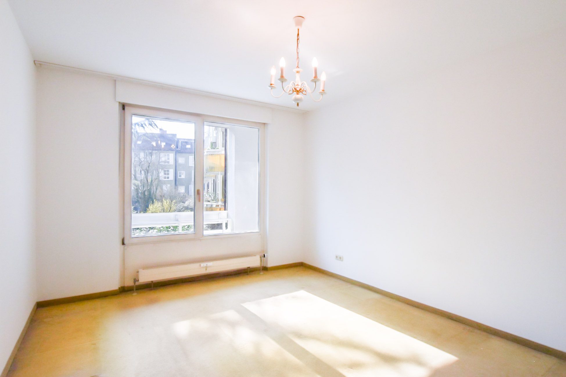 Aigner Immobilien GmbH - Immobilienangebot - 80637 München - Nymphenburg - Etagenwohnung - Zentrale 2-Zimmer-Wohnung mit viel Ausbaupotential