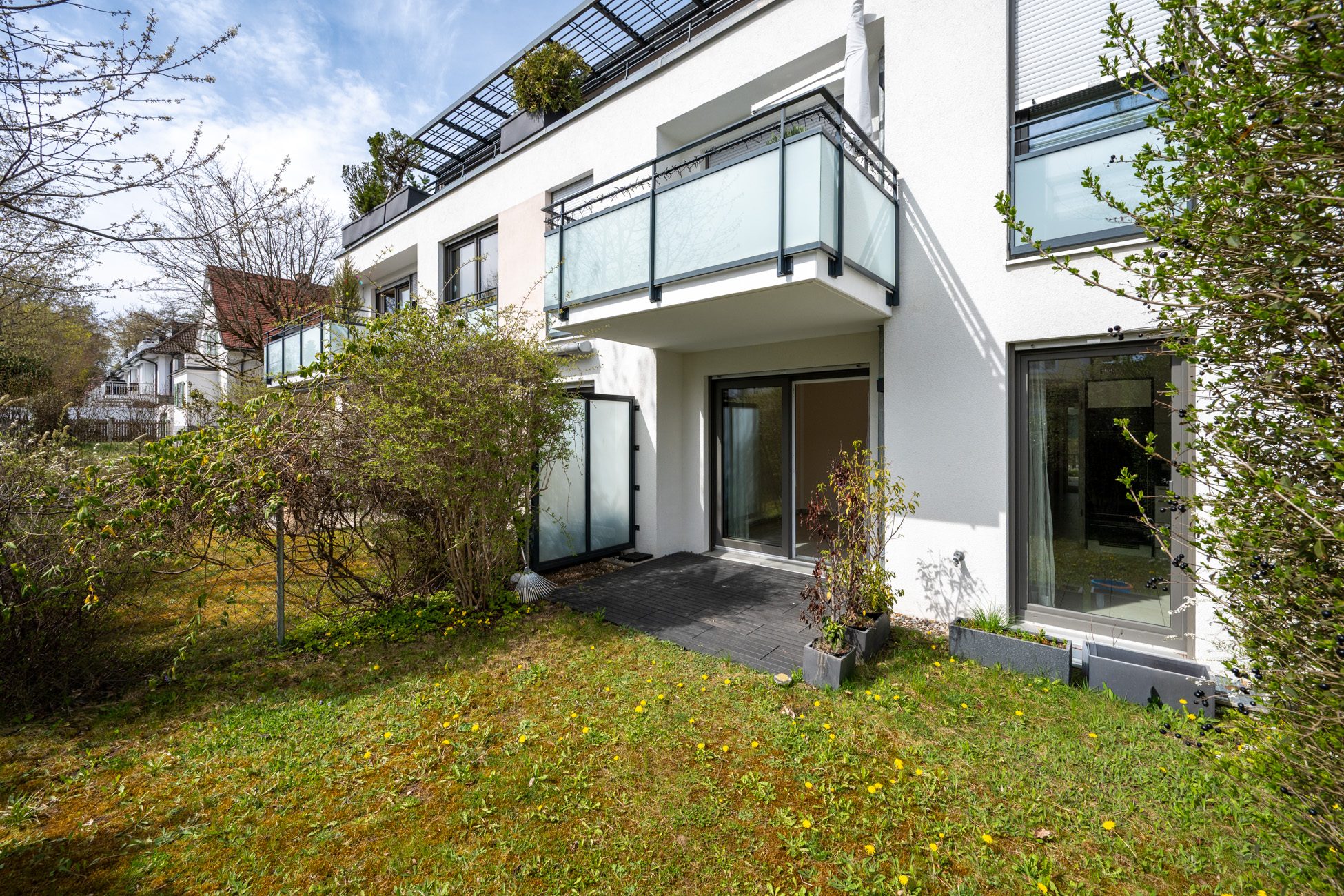 Aigner Immobilien GmbH - Immobilienangebot - 81927 München - Bogenhausen - Erdgeschosswohnung - Charmante Gartenwohnung mit Südgarten