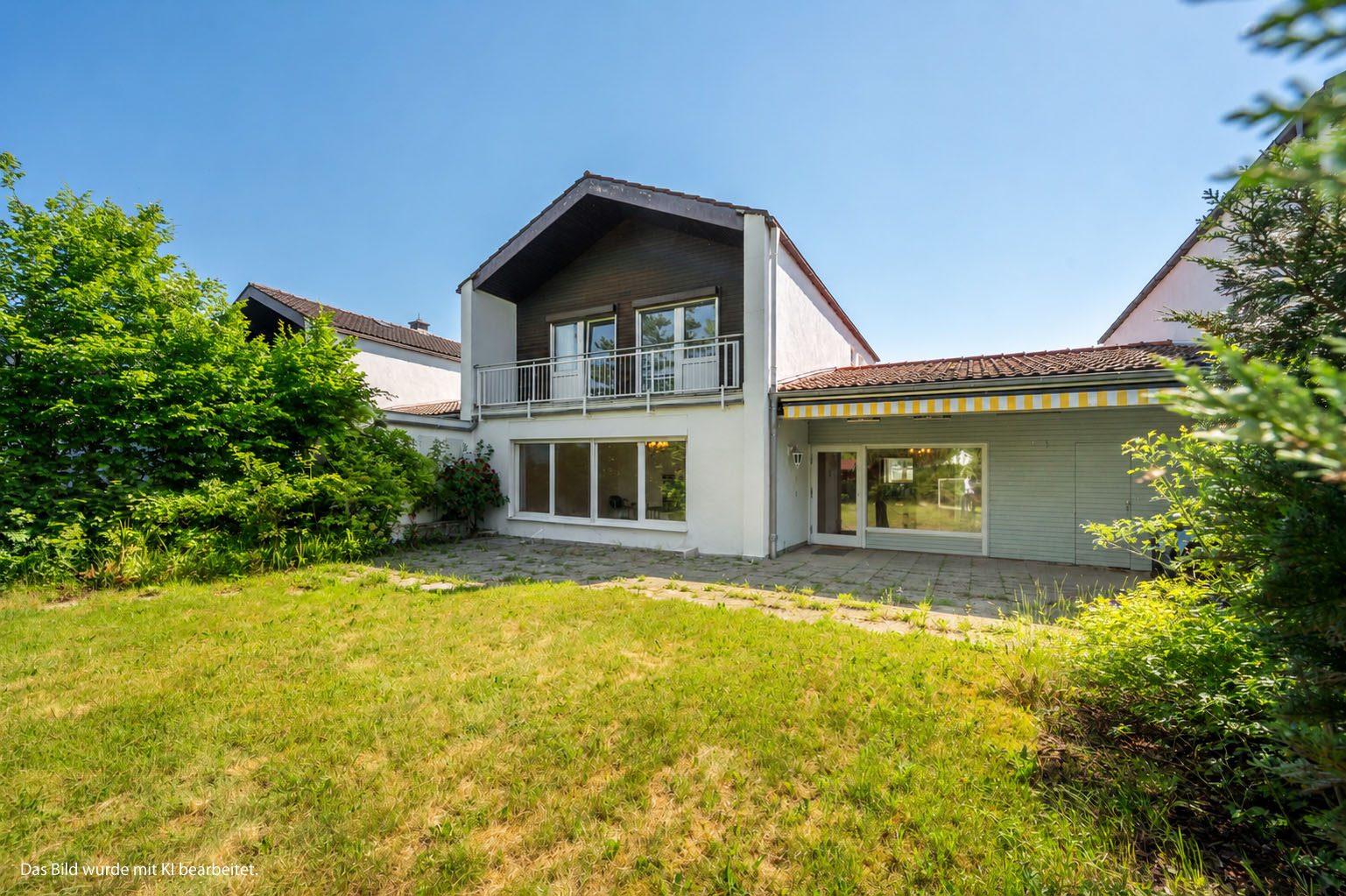 Aigner Immobilien GmbH - Immobilienangebot - 80995 München - Fasanerie-Nord - Einfamilienhaus - Familiendomizil mit Garten im Münchner Norden: Einfamilienhaus in Kettenbauweise mit sonnigem Garten