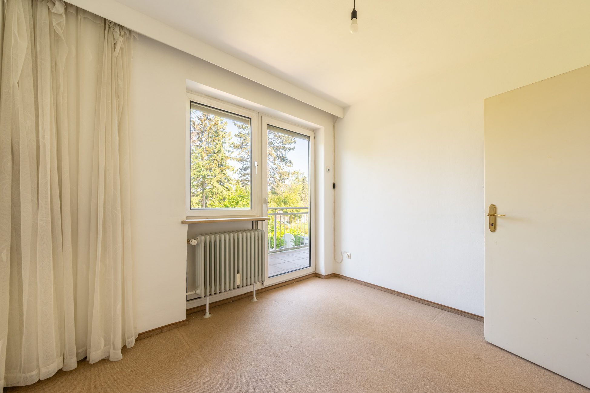 Aigner Immobilien GmbH - Immobilienangebot - 80995 München - Fasanerie-Nord - Einfamilienhaus - Familiendomizil mit Garten im Münchner Norden: Einfamilienhaus in Kettenbauweise mit sonnigem Garten