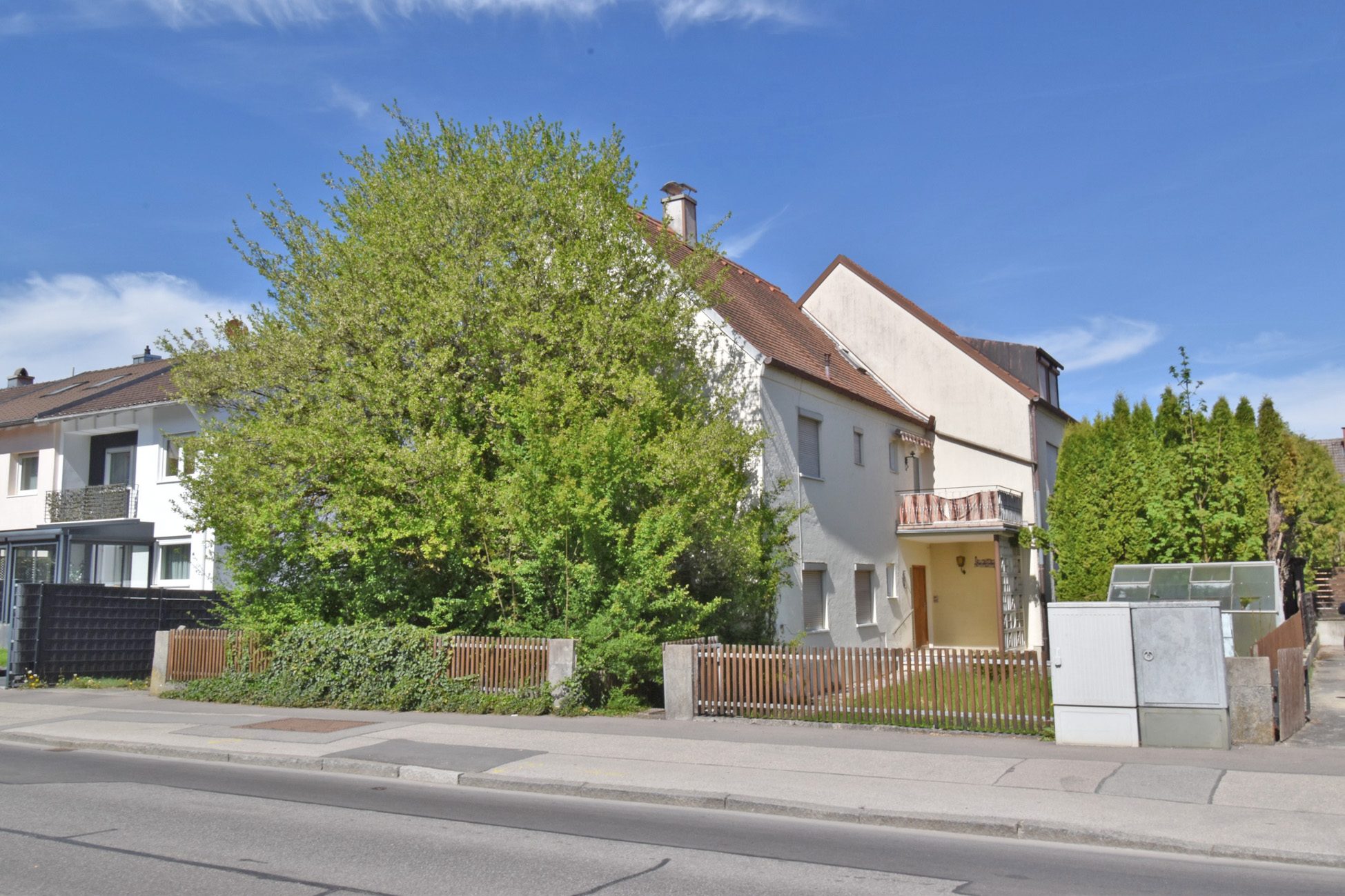 Aigner Immobilien GmbH - Immobilienangebot - 85356 Freising - Freising-Stadt - Baugrund für Ein- / Zweifamilienhäuser - Großzügiges Grundstück mit Altbestand in Freising - Lerchenfeld