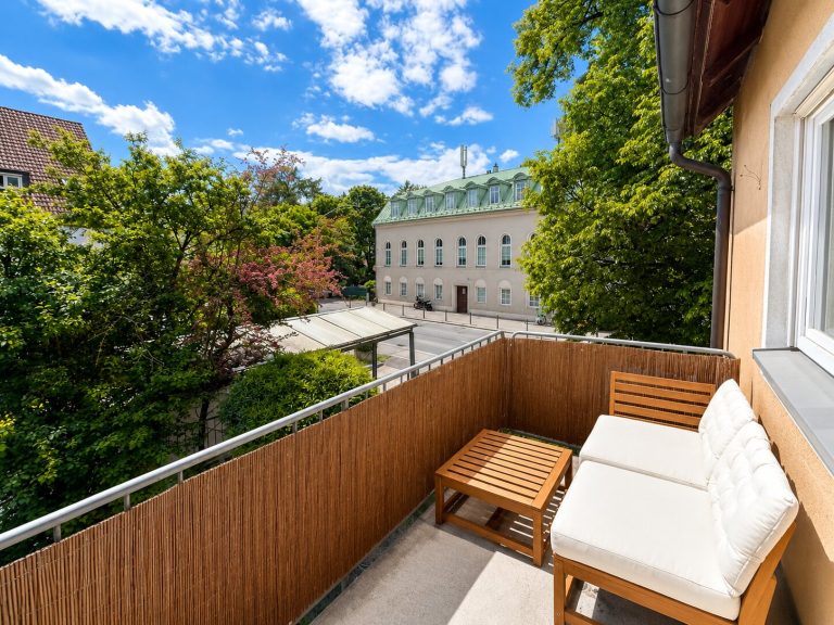 Aigner Immobilien GmbH - Immobilienangebot - 80999 München - Untermenzing - Etagenwohnung - Helle 2-Zimmer-Wohnung mit Südbalkon in gepflegtem Zustand