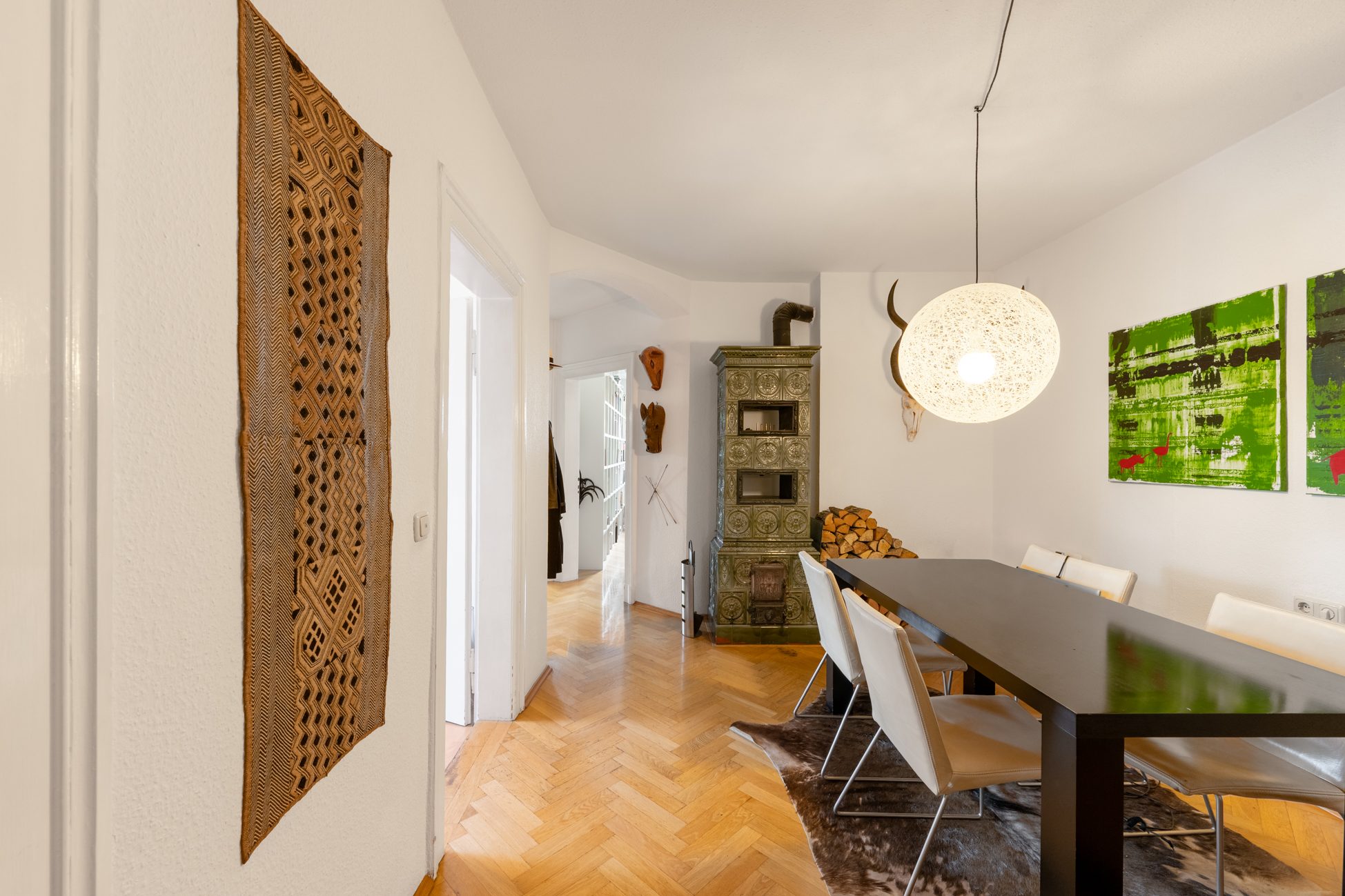Aigner Immobilien GmbH - Immobilienangebot - 80333 München - Maxvorstadt - Etagenwohnung - Zeitnah bezugsfreie Wohnung in denkmalgeschützem Altbau im Herzen der Maxvorstadt