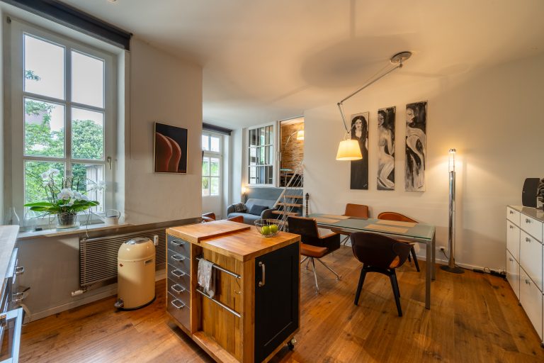 Aigner Immobilien GmbH - Immobilienangebot - 80469 München - Ludwigsvorstadt - Etagenwohnung - Altbaucharme trifft Toplage - 2,5-Zimmer Wohnung im Glockenbachviertel