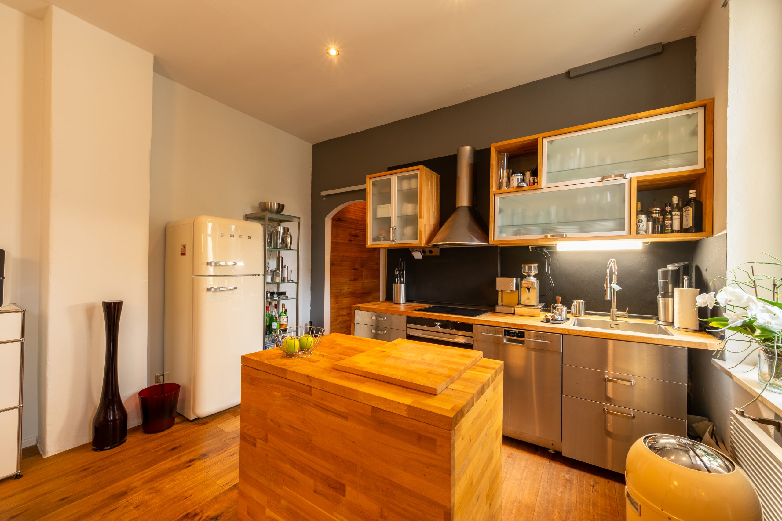 Aigner Immobilien GmbH - Immobilienangebot - 80469 München - Ludwigsvorstadt - Etagenwohnung - Altbaucharme trifft Toplage - 2,5-Zimmer Wohnung im Glockenbachviertel