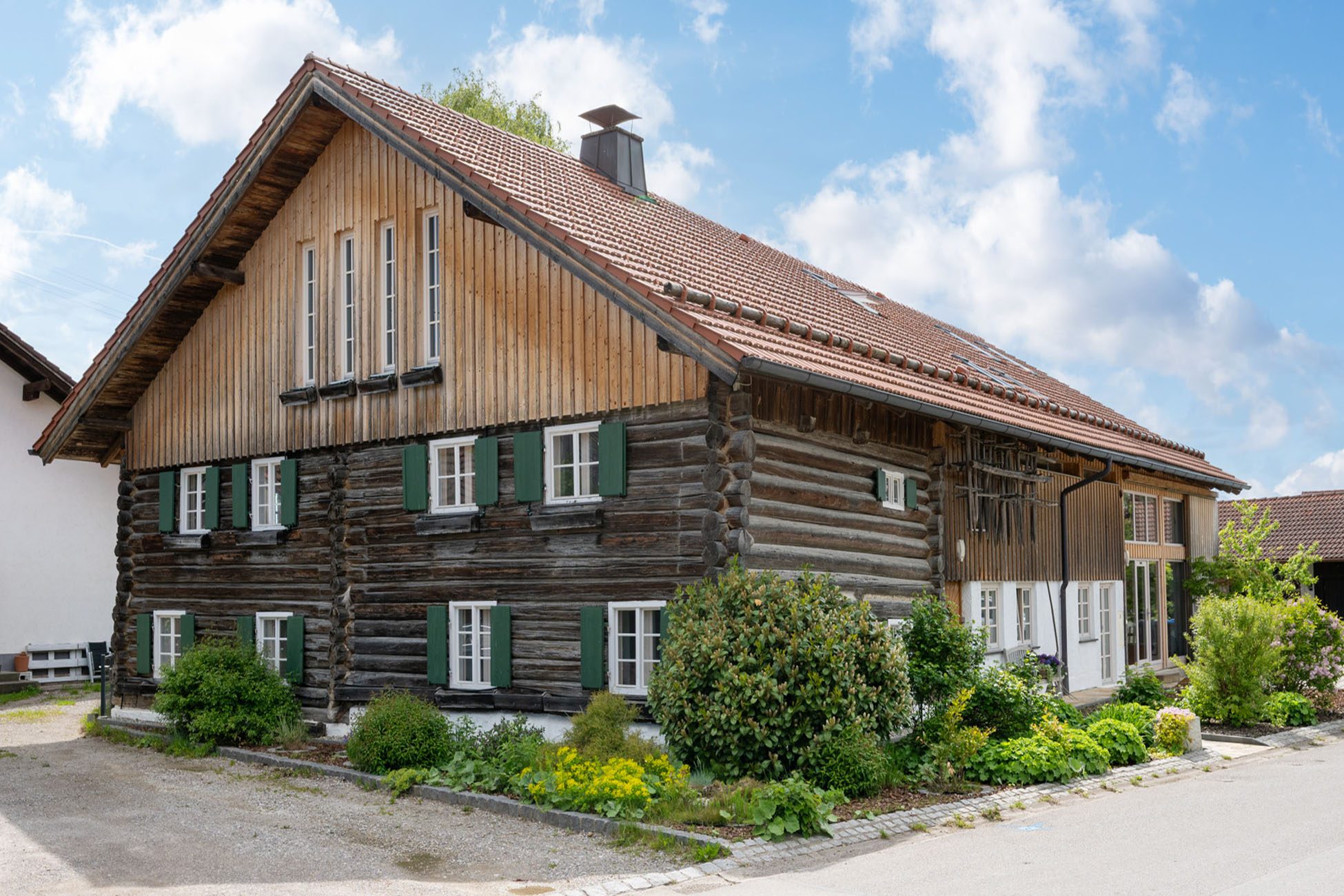 Aigner Immobilien GmbH - Immobilienangebot - 82405 Wessobrunn - Weilheim i.OB - Zweifamilienhaus - Traumhaftes, kernsaniertes Bauernhaus in Wessobrunn