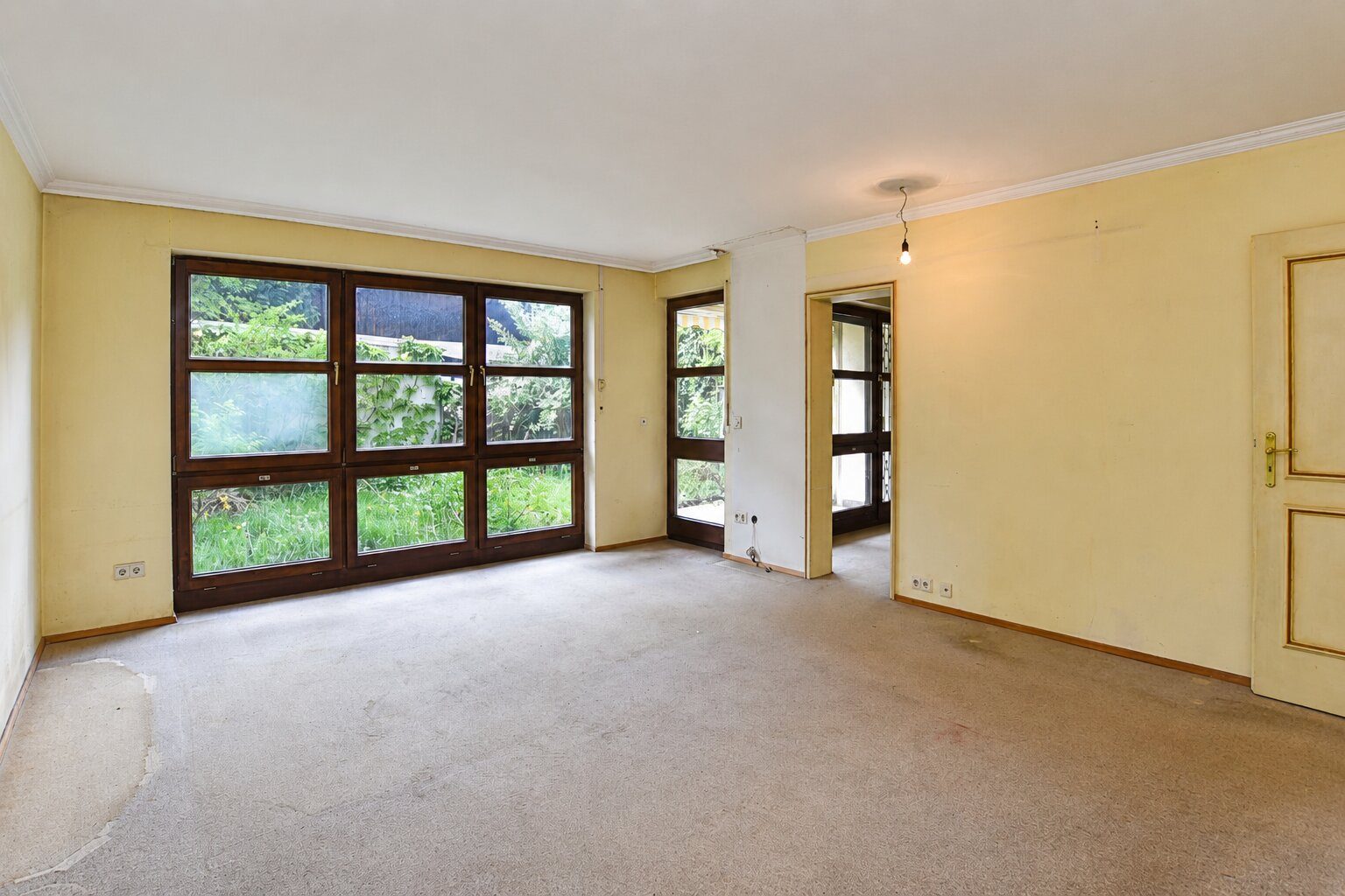 Aigner Immobilien GmbH - Immobilienangebot - 81247 München - Obermenzing - Erdgeschosswohnung - Großzügige Erdgeschosswohnung mit umlaufendem Privatgarten und direktem Hobbyraumzugang