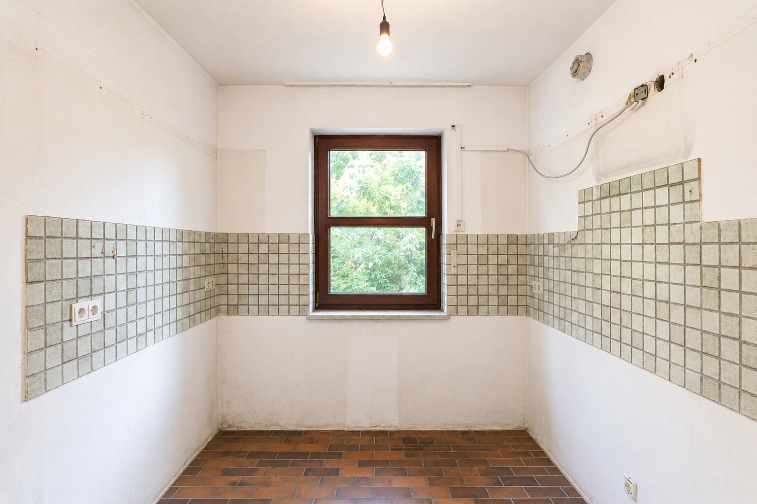 Aigner Immobilien GmbH - Immobilienangebot - 81247 München - Obermenzing - Erdgeschosswohnung - Großzügige Erdgeschosswohnung mit umlaufendem Privatgarten und direktem Hobbyraumzugang