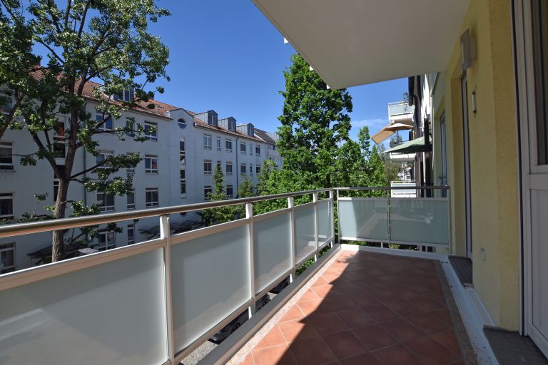 Aigner Immobilien GmbH - Immobilienangebot - 81373 München - Westpark - Etagenwohnung - Charmante 2-Zimmer-Wohnung in Sendling-Westpark mit sonnigem Westbalkon