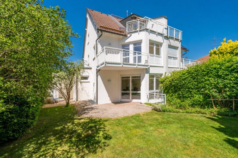 Aigner Immobilien GmbH - Immobilienangebot - 81247 München - Obermenzing - Doppelhaushälfte - Viel Platz für die Familie: Doppelhaushälfte in begehrter Lage München-Obermenzing