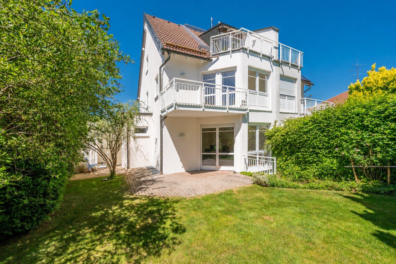 Aigner Immobilien GmbH - Immobilienangebot - 81247 München - Obermenzing - Doppelhaushälfte - Viel Platz für die Familie: Doppelhaushälfte in begehrter Lage München-Obermenzing