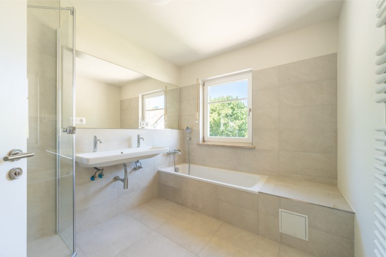 Aigner Immobilien GmbH - Immobilienangebot - 81247 München - Obermenzing - Doppelhaushälfte - Viel Platz für die Familie: Doppelhaushälfte in begehrter Lage München-Obermenzing