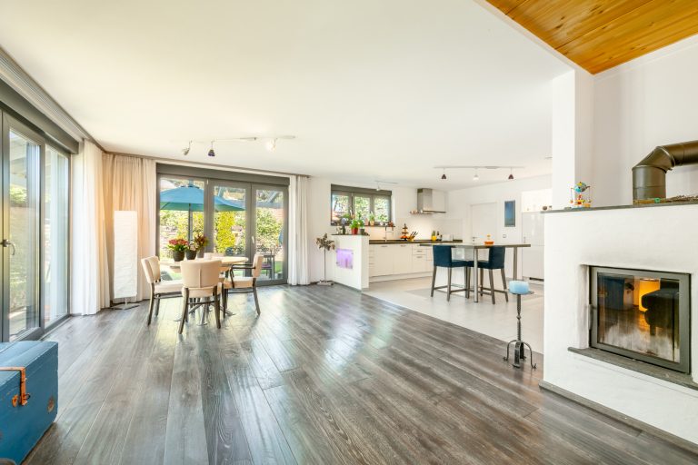Aigner Immobilien GmbH - Immobilienangebot - 82256 Fürstenfeldbruck - Fürstenfeldbruck-Stadt - Doppelhaushälfte - Sehr gepflegte Doppelhaushälfte mit großem Garten in guter Lage in Fürstenfeldbruck!