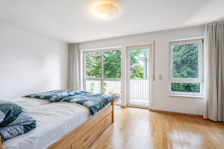 Aigner Immobilien GmbH - Immobilienangebot - 81379 München - Obersendling - Doppelhaushälfte - Ruhige Doppelhaushälfte mit ca. 145 m² Wohn-/Nutzfläche in familienfreundlicher Lage nahe Südpark