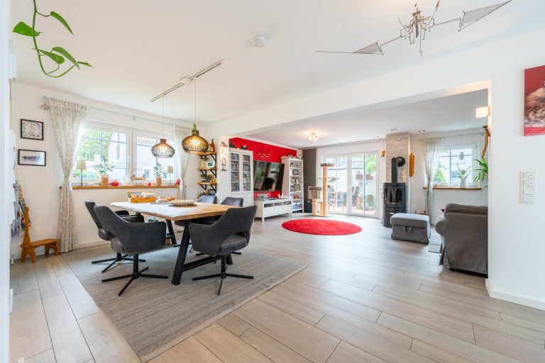 Aigner Immobilien GmbH - Immobilienangebot - 80999 München - Untermenzing - Einfamilienhaus - Välkommen: Familienfreundliches Einfamilienhaus mit hochwertiger Ausstattung