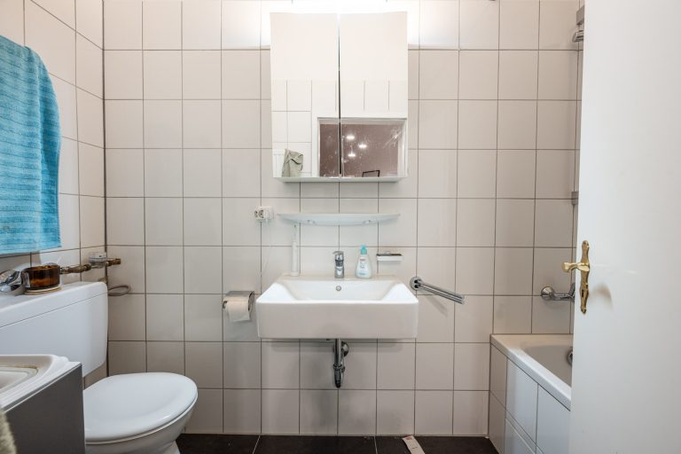 Aigner Immobilien GmbH - Immobilienangebot - 80636 München - Neuhausen - Etagenwohnung - Zeitnah bezugsfreie, charmante 3-Zimmer-Altbauwohnung in Neuhausen