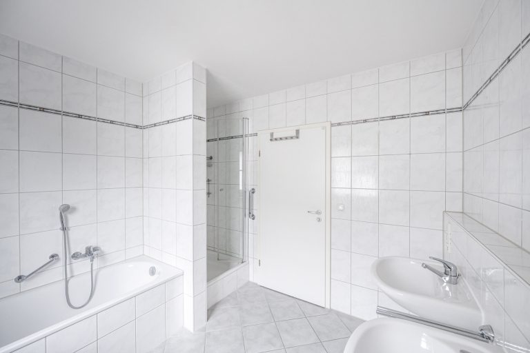 Aigner Immobilien GmbH - Immobilienangebot - 81827 München - Waldtrudering - Doppelhaushälfte - Doppelhaushälfte mit viel Platz und Wohnkomfort in begehrter Lage von Waldtrudering