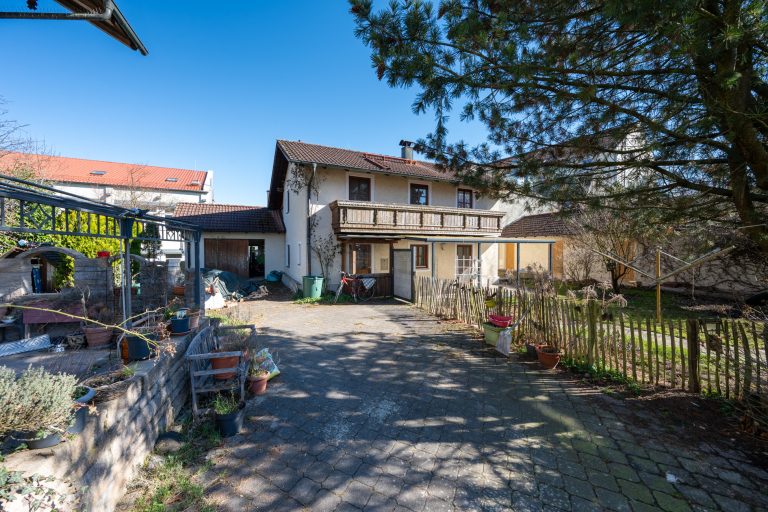 Aigner Immobilien GmbH - Immobilienangebot - 85643 Steinhöring - Steinhöring - Wohn-/Geschäftshaus (Invest.) - Großes Anwesen als Investment-Objekt in guter Vermietungslage in Steinhöring!