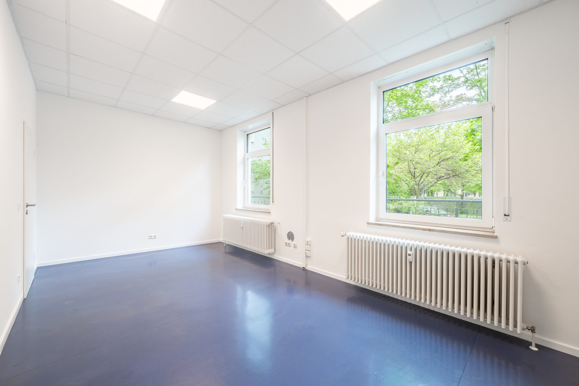 Aigner Immobilien GmbH - Immobilienangebot - 80937 München - Freimann - Büro - Großzügige, zeitnah bezugsfreie Erdgeschoss-Gewerbeeinheit in ruhiger Lage