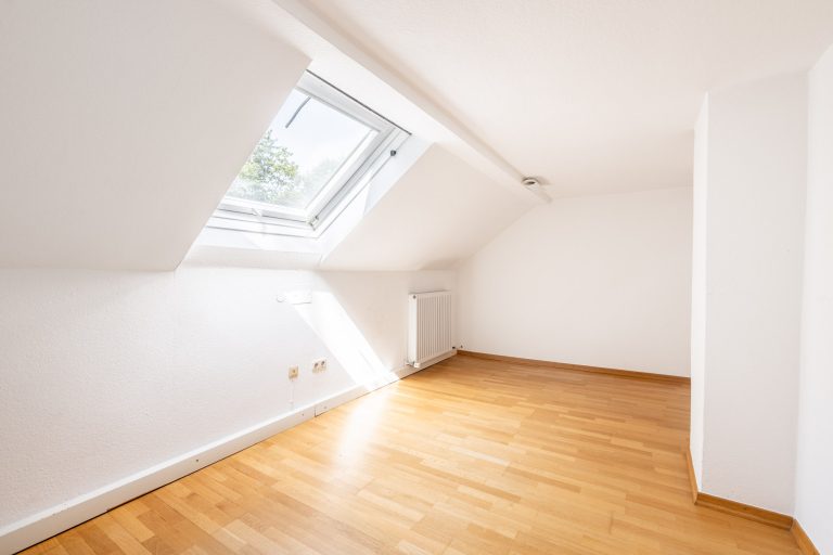 Aigner Immobilien GmbH - Immobilienangebot - 82166 Gräfelfing - Gräfelfing - Einfamilienhaus - Begehrte Villenlage: Anwesen mit 1.275 m² Grundstück, Privatsphäre und Potenzial