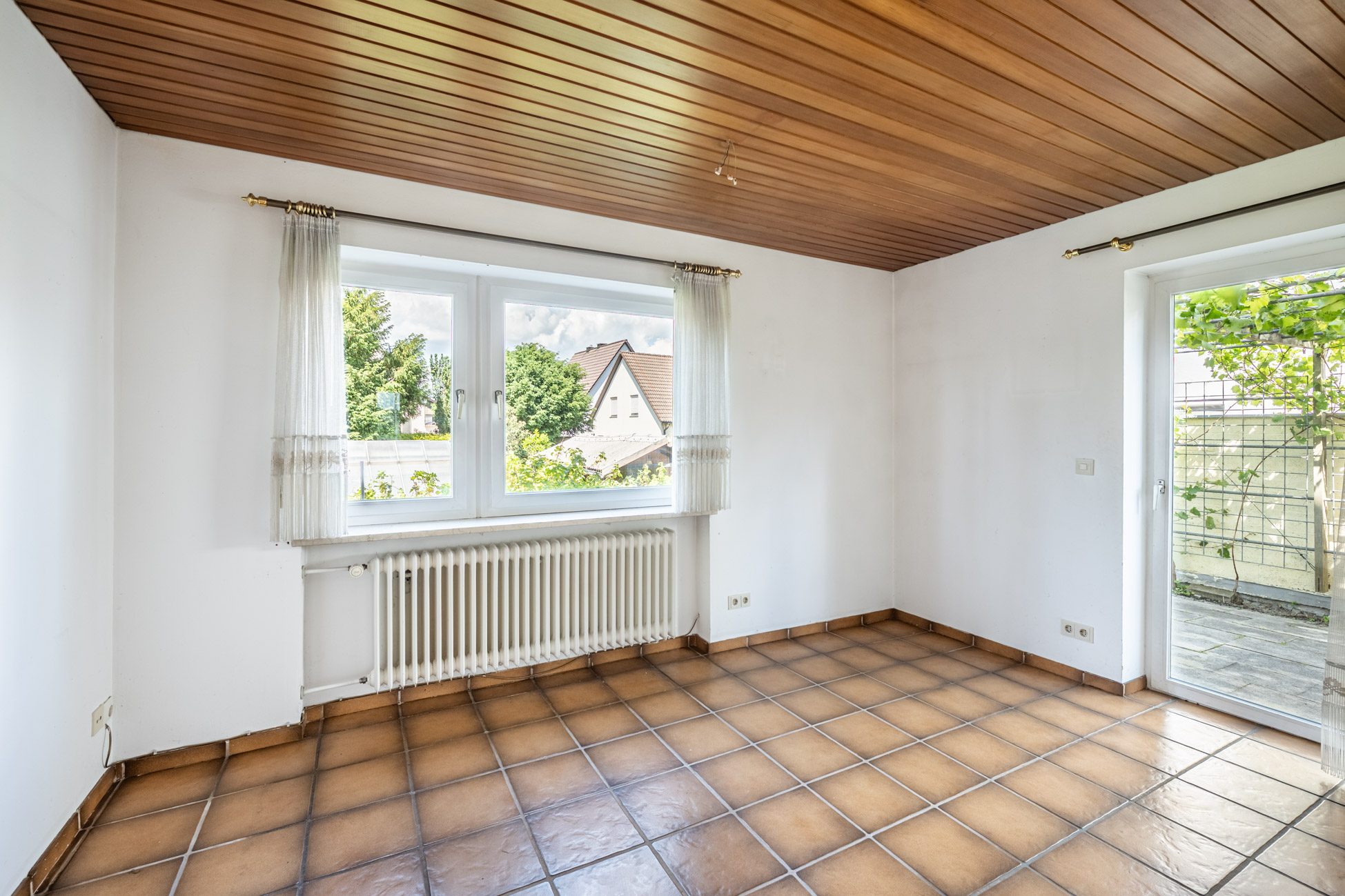 Aigner Immobilien GmbH - Immobilienangebot - 85221 Dachau - Dachau-Stadt - Doppelhaushälfte - Geräumige Doppelhaushälfte mit Selbstgestaltungspotential und schönem Garten in Dachau