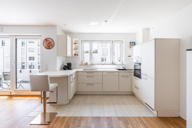 Aigner Immobilien GmbH - Immobilienangebot - Unterschleißheim - Lohhof - Etagenwohnung - Großzügige und helle 3-Zimmerwohnung in Unterschleißheim!