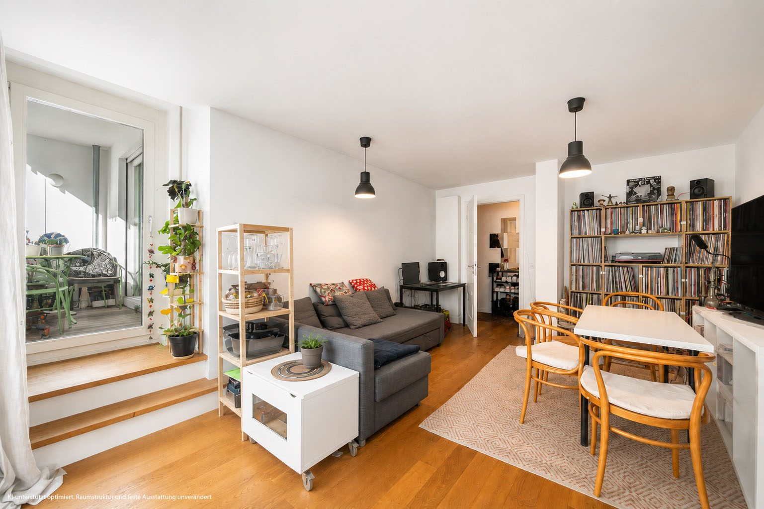 Aigner Immobilien GmbH - Immobilienangebot - 80797 München - Maxvorstadt - Etagenwohnung - Mitten in der Maxvorstadt: Helle 2-Zimmer-Wohnung mit Westbalkon