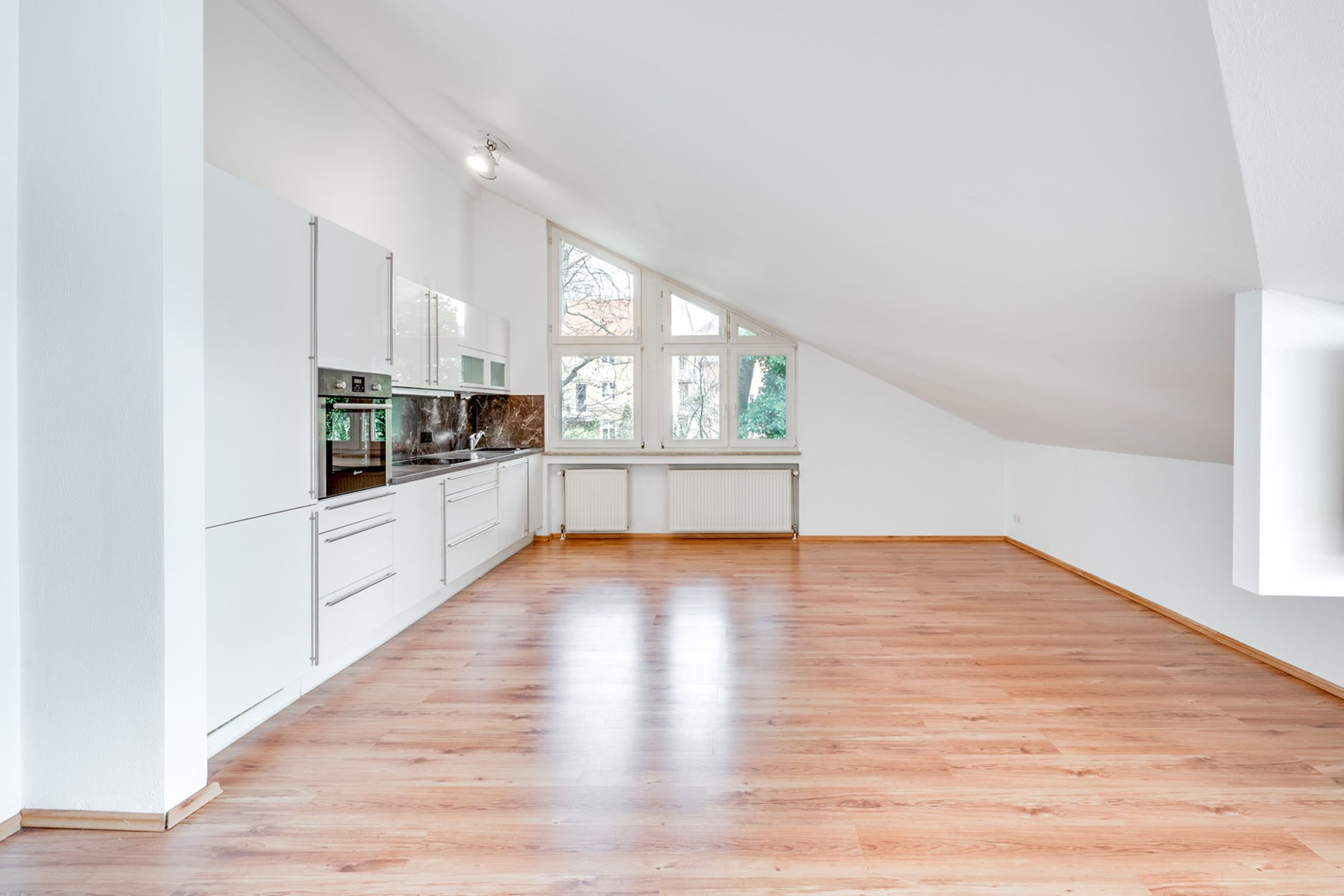 Aigner Immobilien GmbH - Immobilienangebot - 82319 Starnberg - Starnberg - Dachgeschosswohnung - Moderne Dachgeschosswohnung mit Bergblick in Starnberg-Söcking