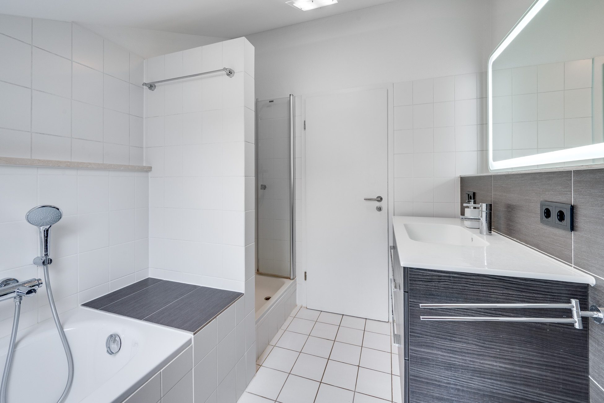 Aigner Immobilien GmbH - Immobilienangebot - 82319 Starnberg - Starnberg - Dachgeschosswohnung - Moderne Dachgeschosswohnung mit Bergblick in Starnberg-Söcking