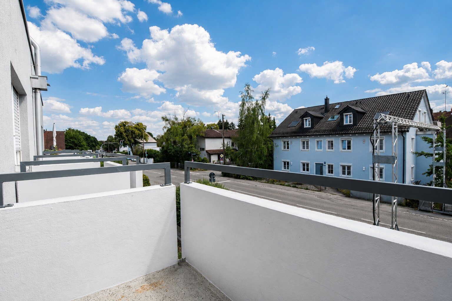 002LangSüdbalkon Aigner Immobilien GmbH - Immobilienangebot - 80997 München - Allach - Etagenwohnung - Sonnige, Kompakte 1,5-Zimmer-Wohnung mit durchdachtem Grundriss