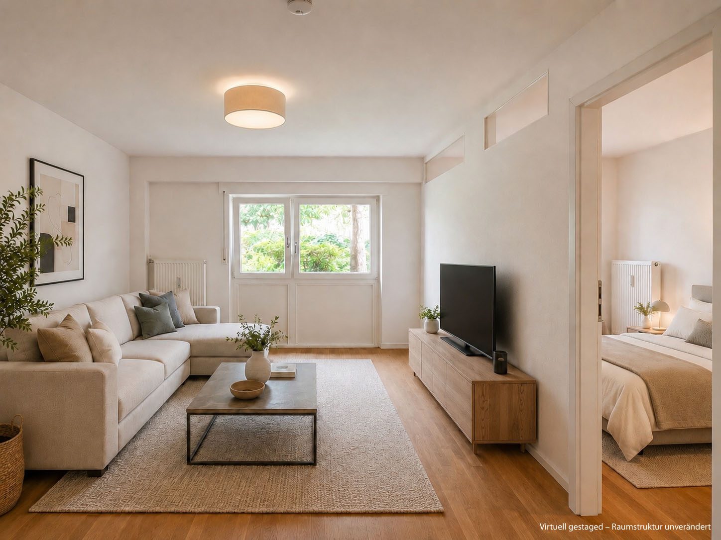 000KurzWohnzimmer Aigner Immobilien GmbH - Immobilienangebot - 80796 München - Schwabing - Erdgeschosswohnung - Saniert und bezugsfrei: Perfekt geschnittene Erdgeschosswohnung in ruhiger Innenhoflage