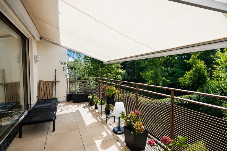 Aigner Immobilien GmbH - Immobilienangebot - 81479 München - Solln - Etagenwohnung - Modernes Wohnen im Grünen: Lichtdurchflutete 3-Zimmer-Wohnung mit großzügigem Westbalkon