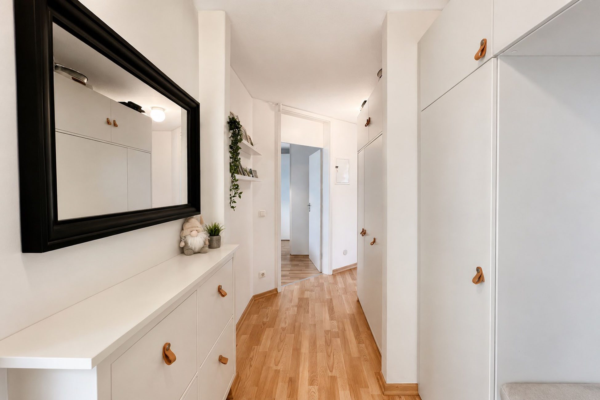 Aigner Immobilien GmbH - Immobilienangebot - 82256 Fürstenfeldbruck - Fürstenfeldbruck-Stadt - Dachgeschosswohnung - Helle 3-Zimmer-Maisonette-Wohnung mit Balkon fußläufig zur S-Bahn