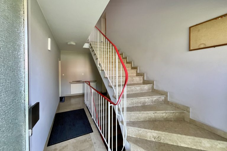 Aigner Immobilien GmbH - Immobilienangebot - 85551 Kirchheim - Kirchheim - Mehrfamilienhaus - Kirchheim bei München: Gepflegtes Mehrfamilienhaus bestehend aus 6 Einheiten