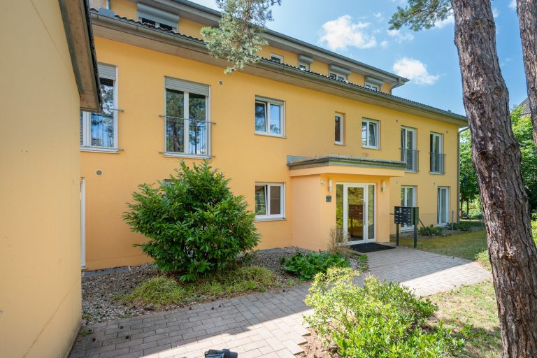 Aigner Immobilien GmbH - Immobilienangebot - 82256 Fürstenfeldbruck - Fürstenfeldbruck-Stadt - Etagenwohnung - Modernes Wohnen mit sonnigem Balkon und offenem Wohnbereich in Fürstenfeldbruck