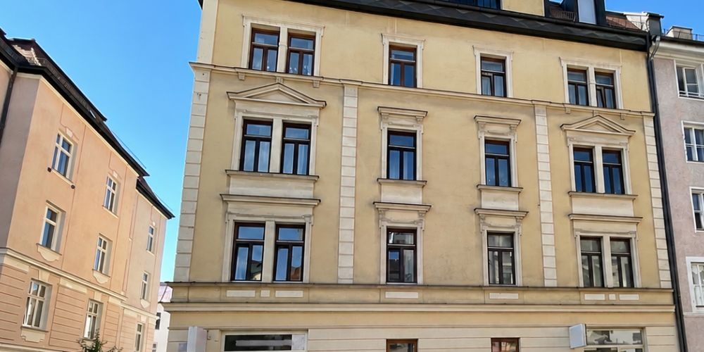 Wohn- und Geschäftshaus (37853) Mehrfamilienhaus Fassade München