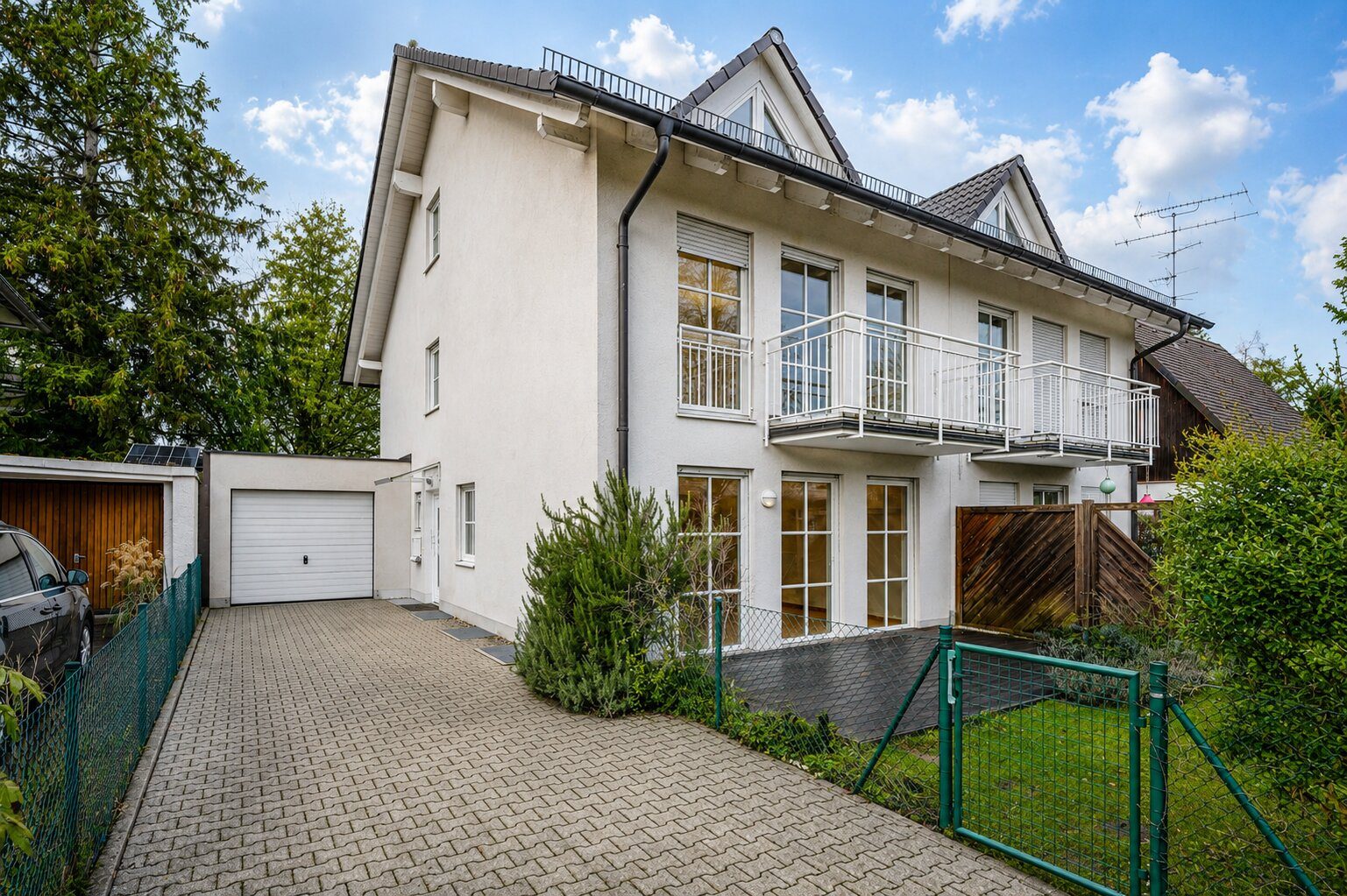 Aigner Immobilien GmbH - Immobilienangebot - 81827 München - Waldtrudering - Doppelhaushälfte - Großzügige Doppelhaushälfte in Waldtrudering: Ideales Zuhause mit vielseitigem Raumangebot