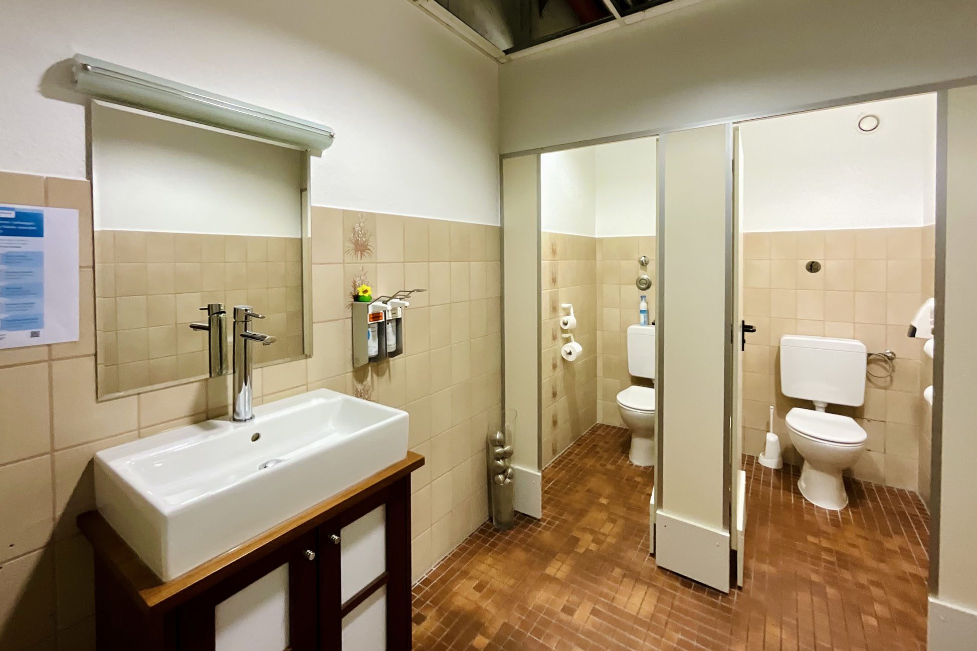 Aigner Immobilien GmbH - Immobilienangebot - 85716 Unterschleißheim - Unterschleißheim - Gewerbeeinheit (Invest.) - Unterschleißheim: Renditestarke Gewerbeeinheiten mit langjährigen Mietern