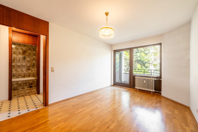 Aigner Immobilien GmbH - Immobilienangebot - 80796 München - Schwabing - Etagenwohnung - Seltene Gelegenheit: Großzügige 3-Zimmer-Wohnung mit drei Balkonen in Top-Lage