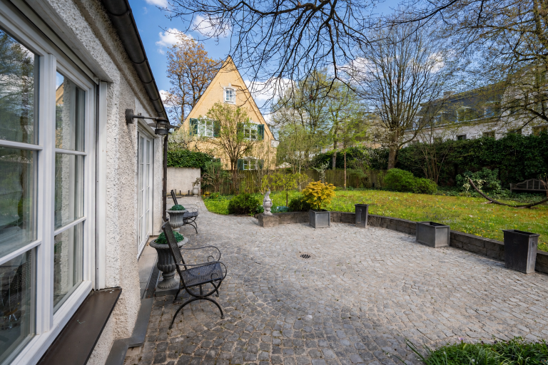 Aigner Immobilien GmbH - Immobilienangebot - 80639 München - Nymphenburg - Einfamilienhaus - Denkmalgeschützte Rarität nahe Schloss Nymphenburg