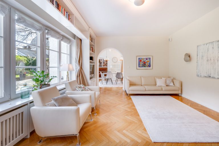 Aigner Immobilien GmbH - Immobilienangebot - 80639 München - Nymphenburg - Einfamilienhaus - Denkmalgeschützte Rarität nahe Schloss Nymphenburg