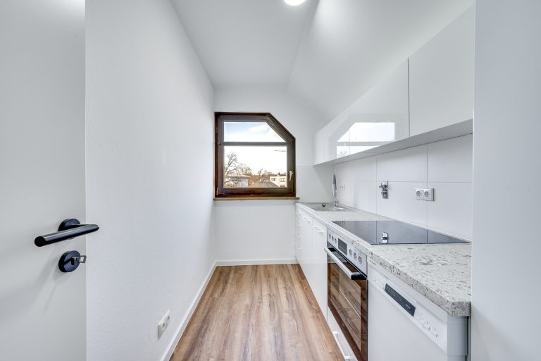 Aigner Immobilien GmbH - Immobilienangebot - 82152 Krailling - Krailling - Dachgeschosswohnung - Moderne Dachgeschosswohnung mit Blick über die Würm!