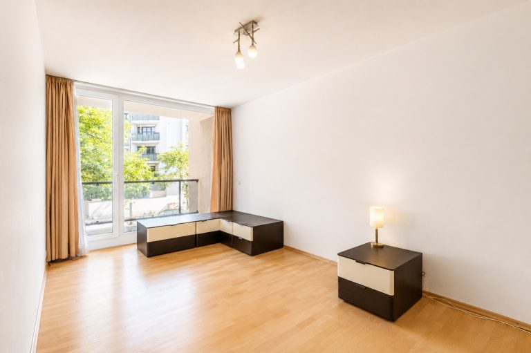 Aigner Immobilien GmbH - Immobilienangebot - 80637 München - Neuhausen - Etagenwohnung - Großzügige 4-Zimmer-Wohnung mit 3 Balkonen und Grünblick in begehrter Neuhauser Lage