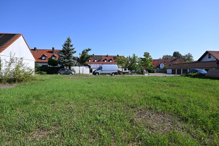 Aigner Immobilien GmbH - Immobilienangebot - 85399 Hallbergmoos - Hallbergmoos - Baugrund für Ein- / Zweifamilienhäuser - Sonniges Baugrundstück in begehrter Wohnlage – verwirklichen Sie Ihren Wohntraum