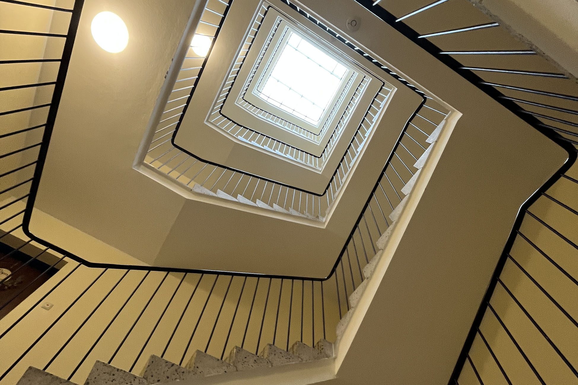 Aigner Immobilien GmbH - Immobilienangebot - 80799 München - Maxvorstadt - Anlage-/Investmentobjekte - Mehrfamilienhaus mit 21 Einheiten in bester Lage Maxvorstadt - keine Erhaltungssatzung
