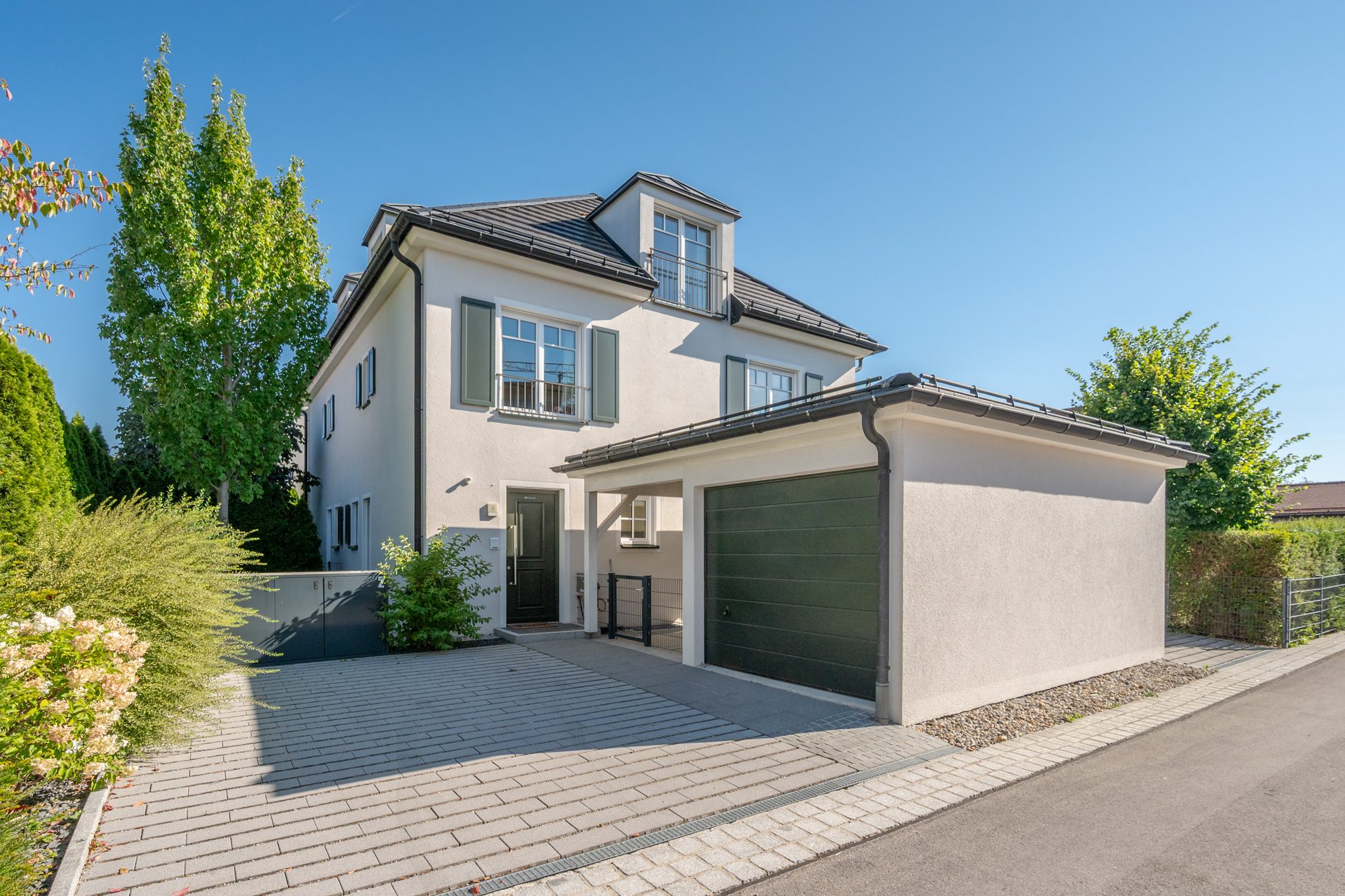 Aigner Immobilien GmbH - Immobilienangebot - 85609 Aschheim - Aschheim - Doppelhaushälfte - Stilvolle und geräumige Doppelhaushälfte am Erholungspark Aschheim