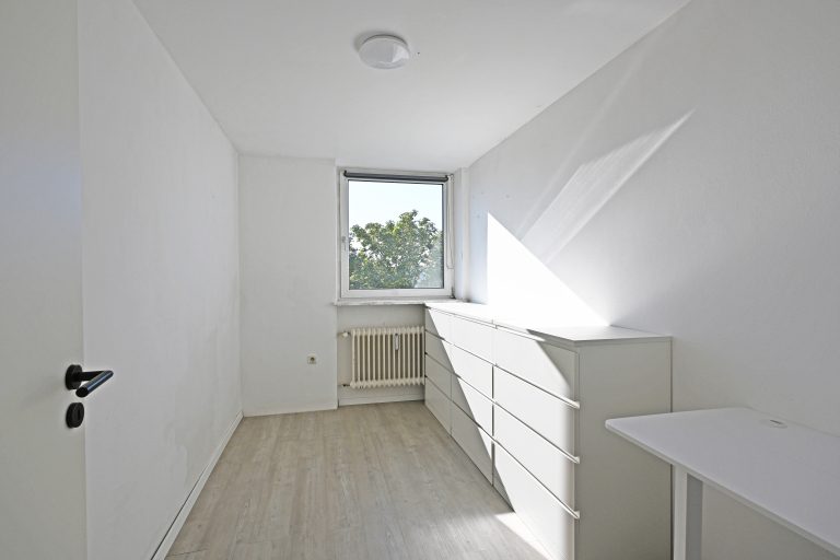 Aigner Immobilien GmbH - Immobilienangebot - 80939 München - Milbertshofen - Etagenwohnung - Modern, hell und flexibel nutzbar: Attraktive 4-Zimmer-Wohnung mit Balkon